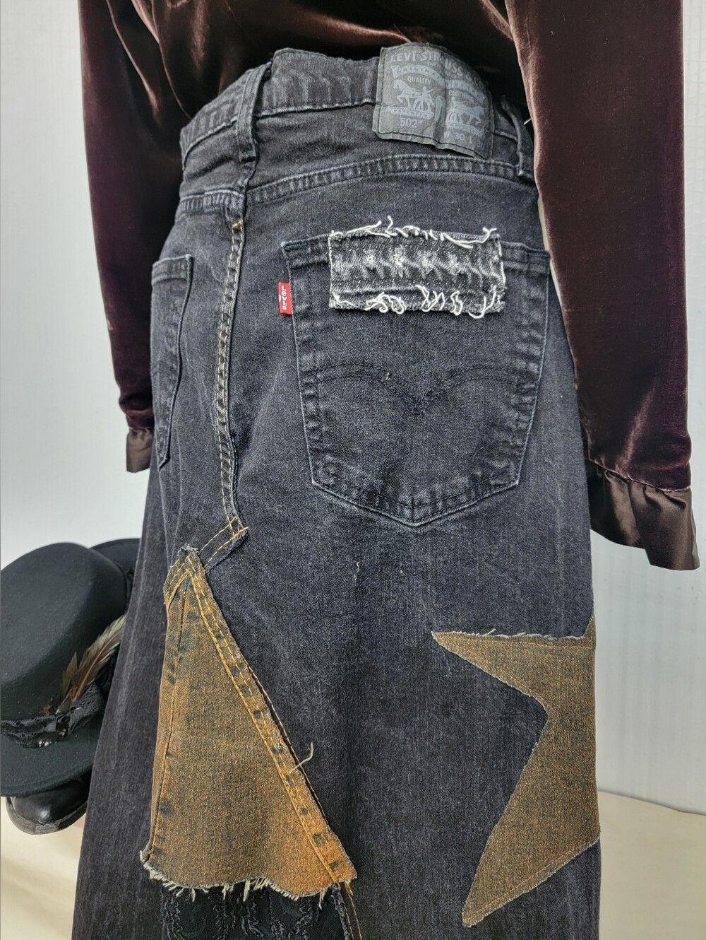 Levi's Maxi Jean Skirt With Johnny Cash - Upcycled - Picture 10 of 12